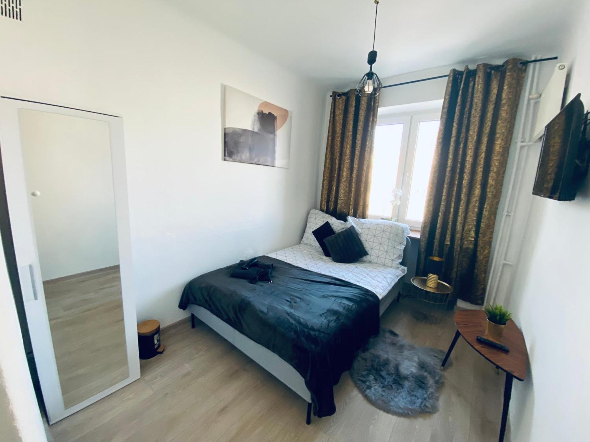 Clicktheflat Plac Bankowy * Warszawa